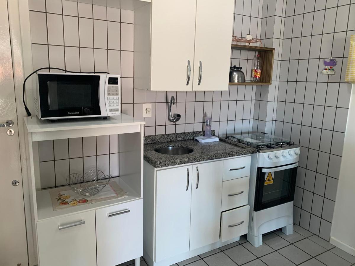Lindo apartamento em Canasvieiras a uma quadra do mar - próximo ao Trapiche dos Barcos Piratas Florianopolis Exterior foto